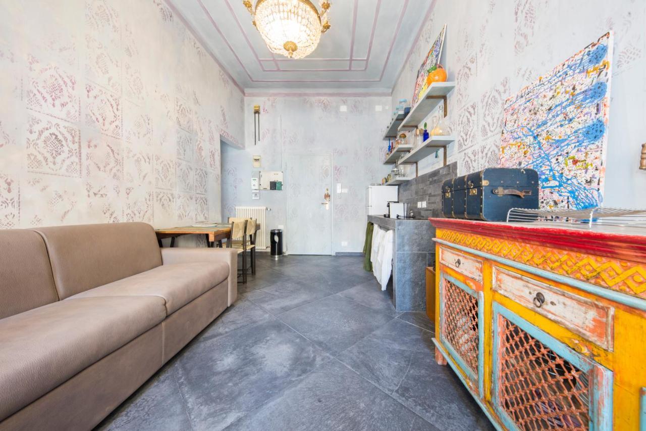 Apartment Art Gallery *