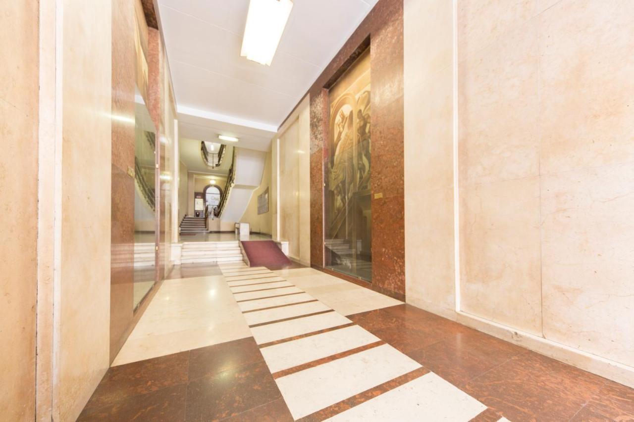 Art Gallery Apartment